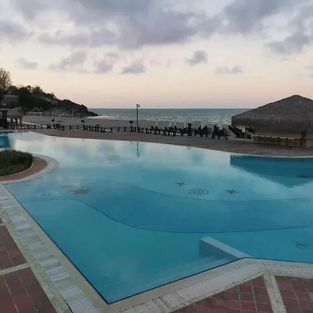 Διαμέρισμα Oasis & уютно студио оазис ризорт & спа *